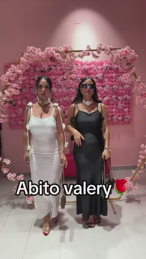 Carica il video: 